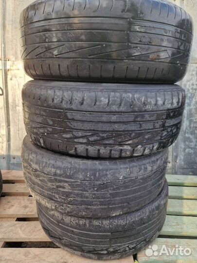 Goodyear Excellence 215/55 R17 и 215/55 R17