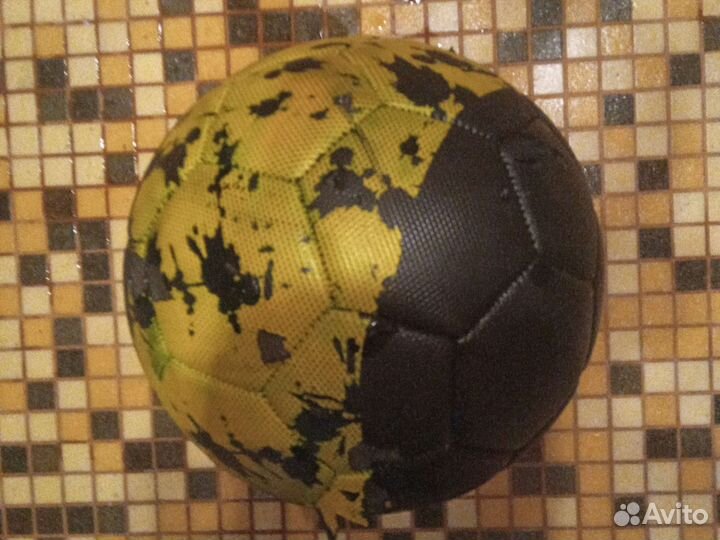Футбольный мяч бу