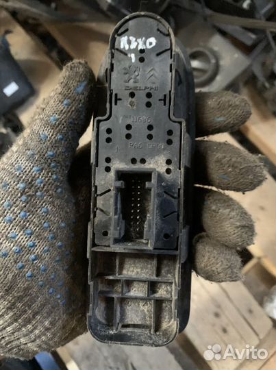 Блок стеклоподъемников peugeot 308 пежо