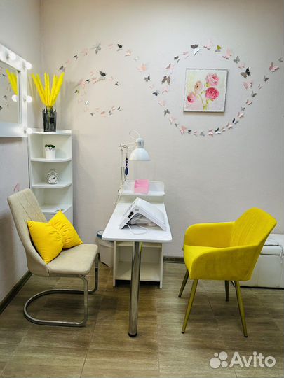 Сдаю рабочее место для мастера маникюра