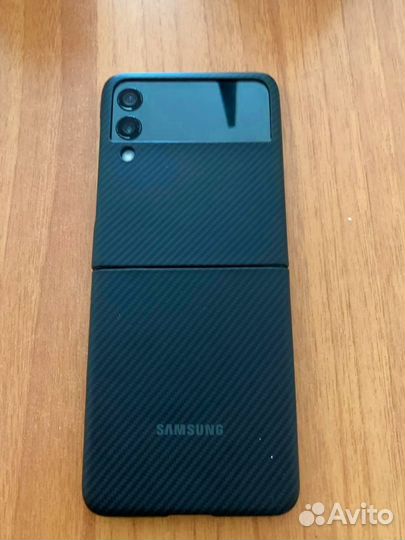 Samsung Galaxy Z Flip3, 8/256 ГБ