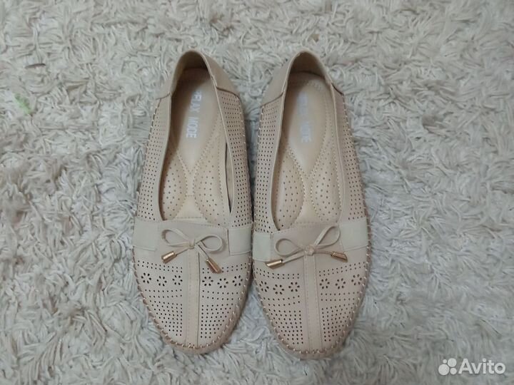 Обувь женская 42 размер
