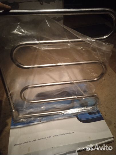 Электрический полотенце-сушитель