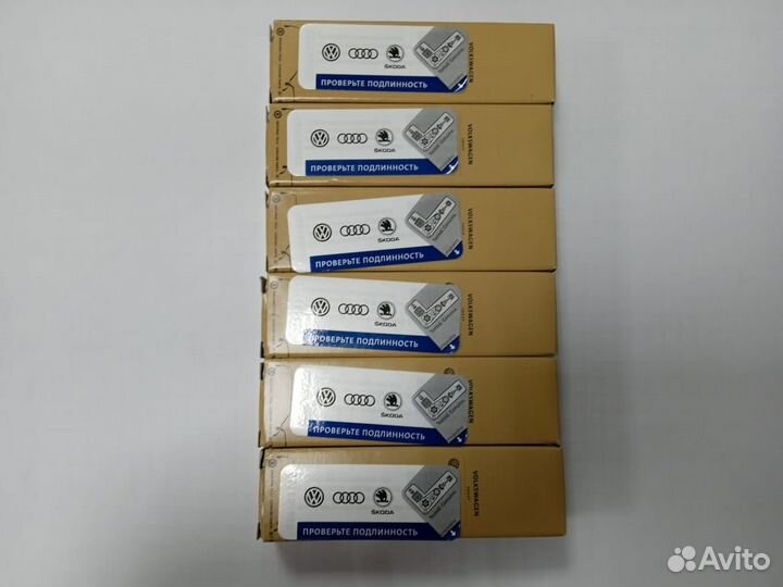 Свеча зажигания VAG 101000035HJ audi VW skoda