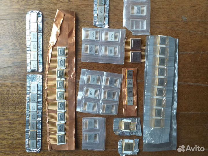 Продаю радиодетали (микросхемы Au) СССР