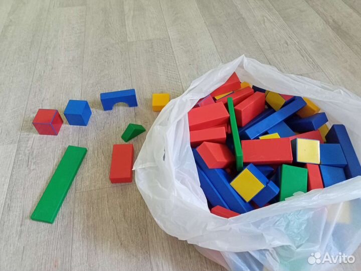 Конструктор пластиковый