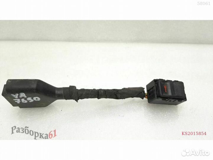 Кнопка центрального замка audi A4 B5