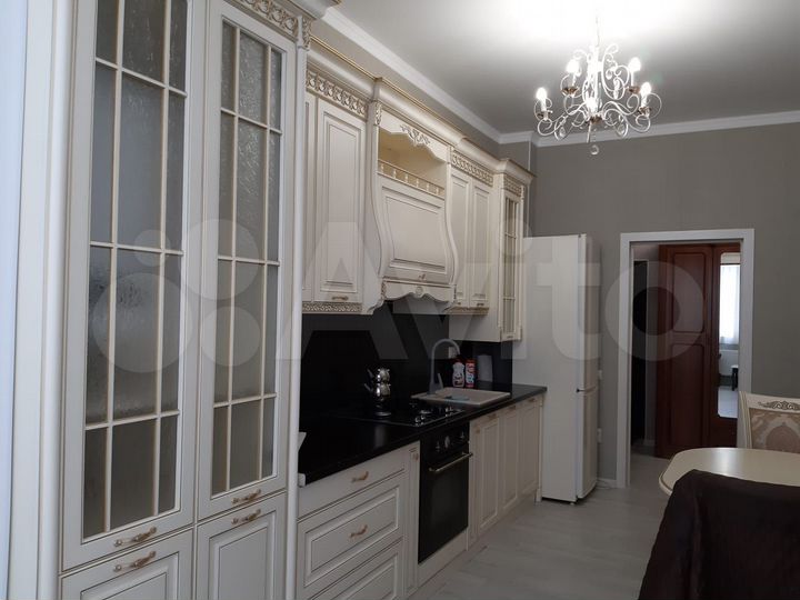 1-к. квартира, 42 м², 1/3 эт.