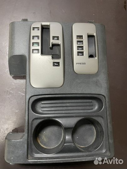 Консоль салона Pajero