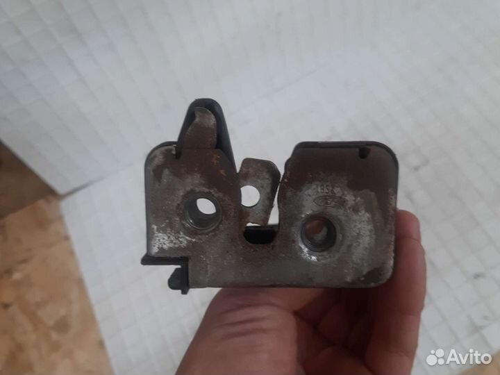 Замок багажника ford fusion fiesta mk5