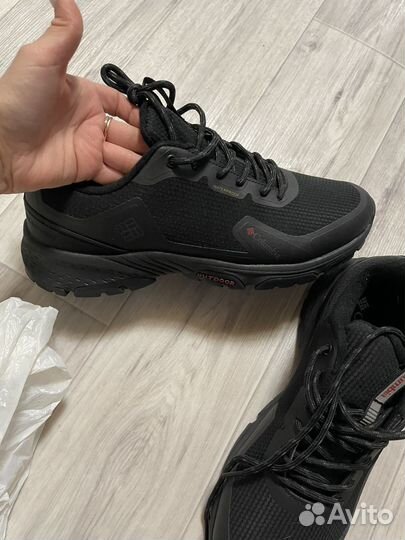 Кроссовки зимние