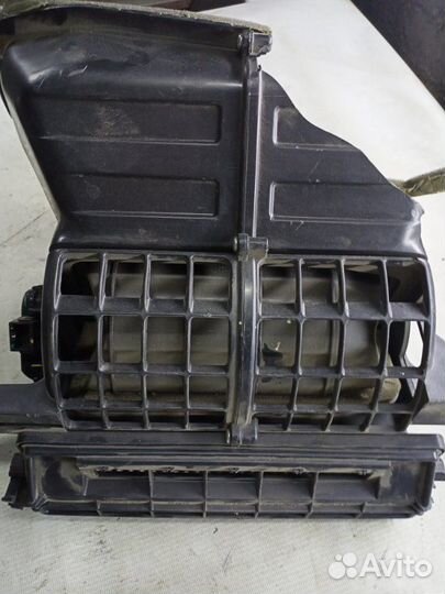 Заслонка печки передняя Hyundai Solaris 2