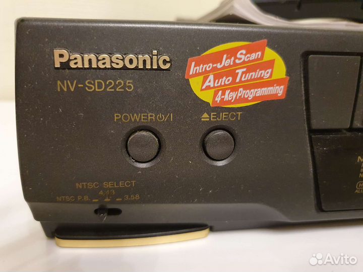 Видеомагнитофон Panasonic NV-SD225