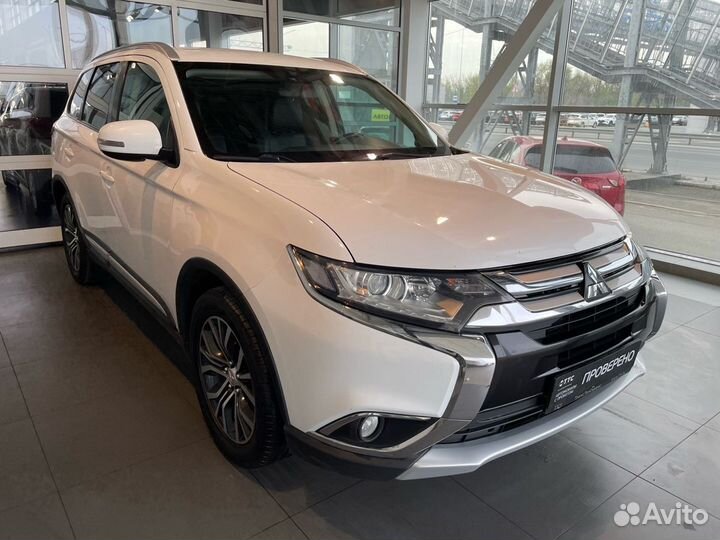 Mitsubishi Outlander 2.4 CVT, 2016, 210 124 км