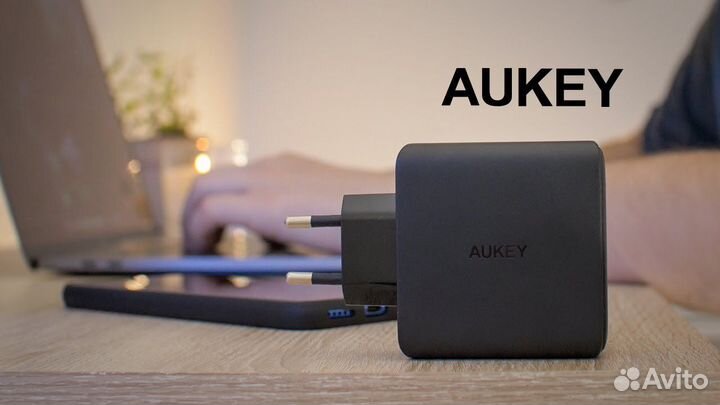 Зарядное устройство aukey 56w USB-C