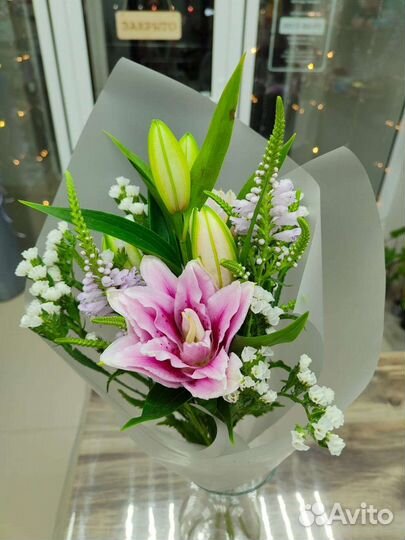 Доставка цветов и букетов