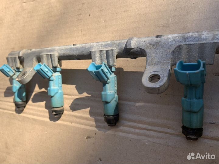 Фррсунка топливная б/у Тойота Витц Toyota Vitz 1SZ