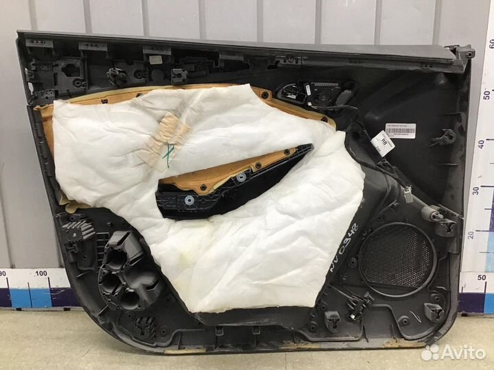 Обшивка двери передней правой Ford Focus III 2011