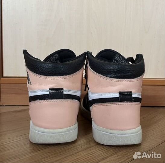 Кроссовки nike jordan 1