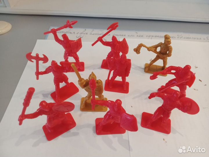 Солдатики, рыцари, крестоносцы