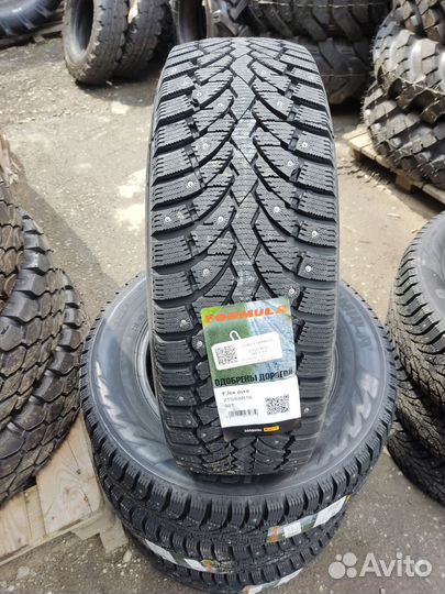 Pirelli Formula Ice 215/65 R16 98T