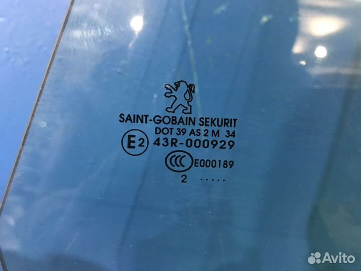 Стекло заднее левое Peugeot 508