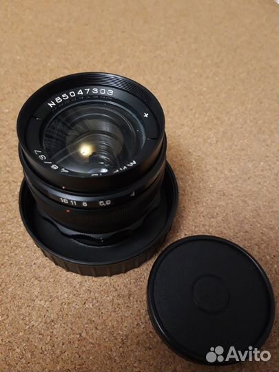 Объектив Мир-1В 37мм f/2.8 M42 в футляре