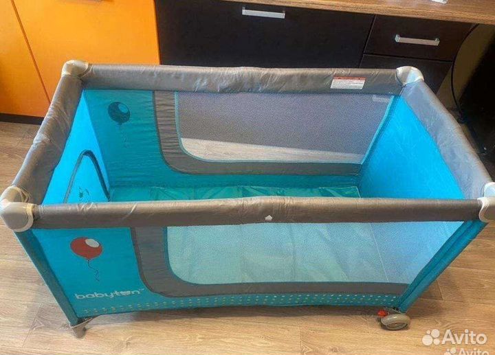 Продам манеж очень удобный и комфортный