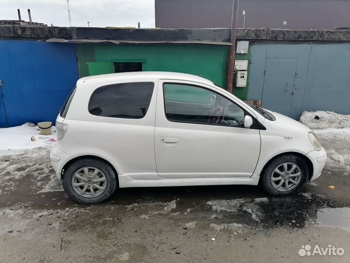 Toyota Vitz 1.3 AT, 2002, 250 000 км