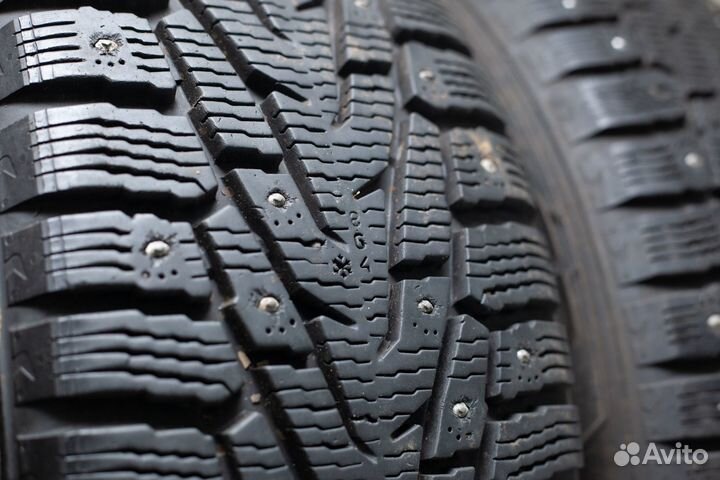 Nokian Tyres Hakkapeliitta 7 SUV 235/65 R17 94Q