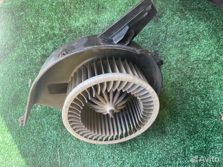 Мотор печки Fabia Rapid Roomster Polo Toledo Ibiza