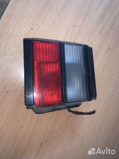 Фонарь задний внутренний левый VW passat B3 88-93