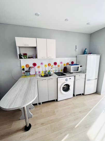 2-к. квартира, 50 м², 1/10 эт.