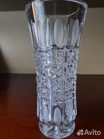 Хрустальные вазоны для цветов