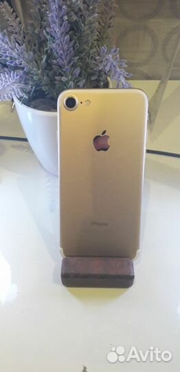 iPhone 7, 32 ГБ