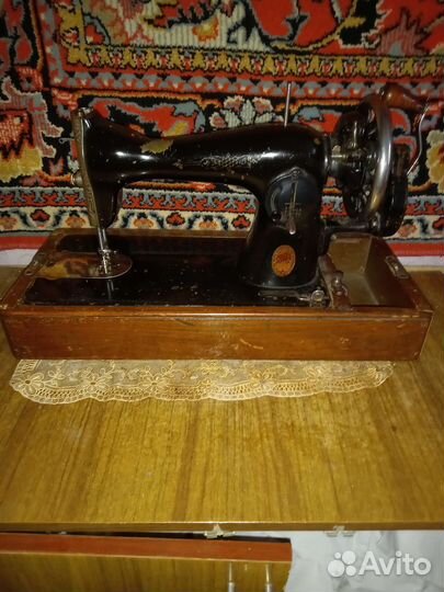 Швейная машина