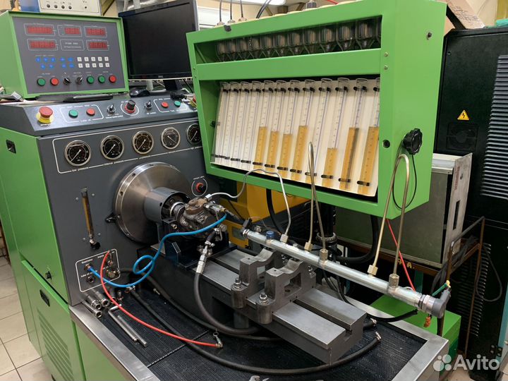 Топливная форсунка Mercedes 0445110195