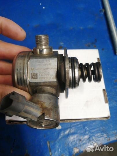 Топливный насос volvo s40