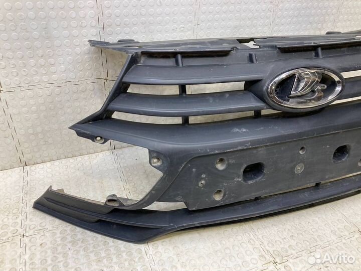 Решетка радиатора Лада Гранта 2018