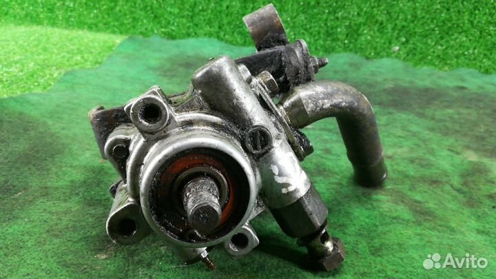 Насос гур Mazda Xedos 9