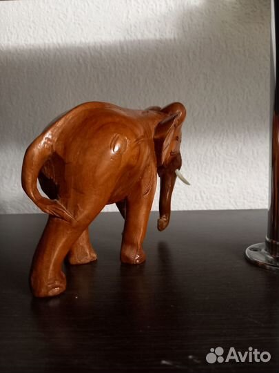 Статуэтка слон