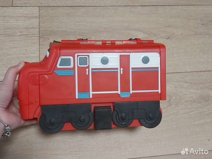Chuggington Паровозики + кейс