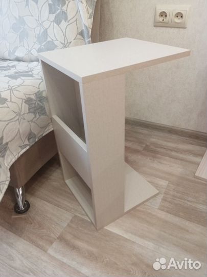 Тумба прикроватная