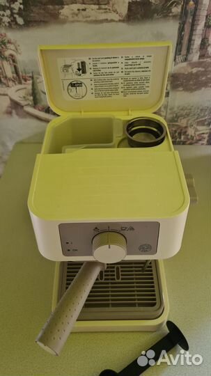 Кофемашина Delonghi EC235.CR + кофе в подарок