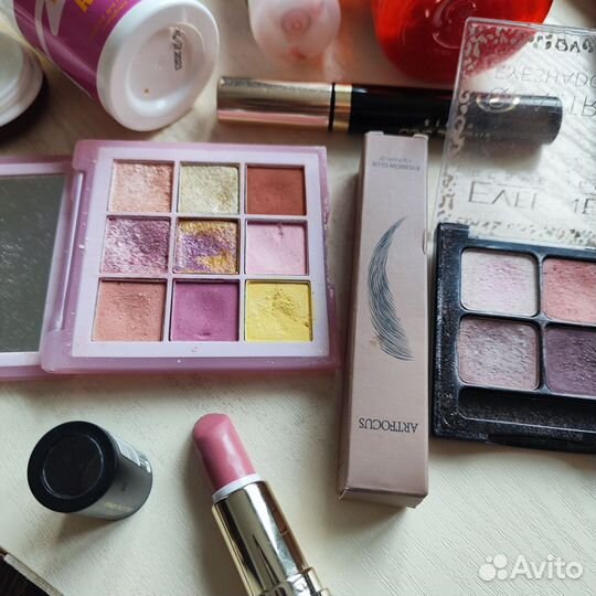 Большой пакет косметики для лица и тела