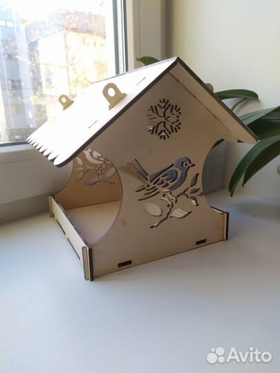 Кормушка скворечник для птиц