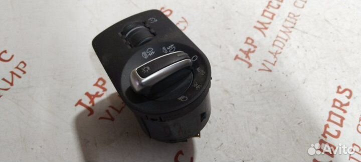 Переключатель света Audi A3 8P caxa 1.4 2012
