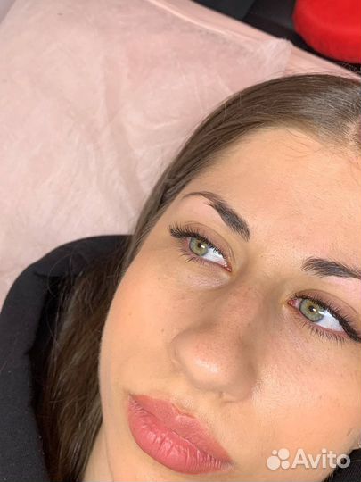 Наращивание ресниц и брови