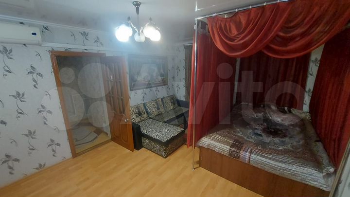 Комната 15 м² в 4-к., 3/3 эт.