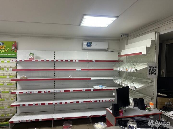 Стеллажи